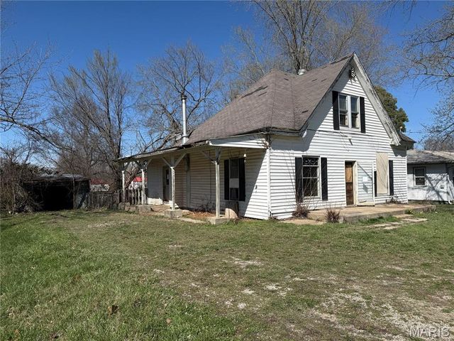 718 E Main Street, Richland, MO 65556