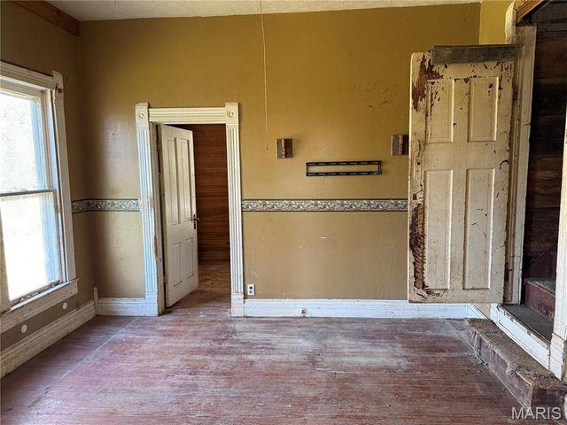 718 E Main Street, Richland, MO 65556