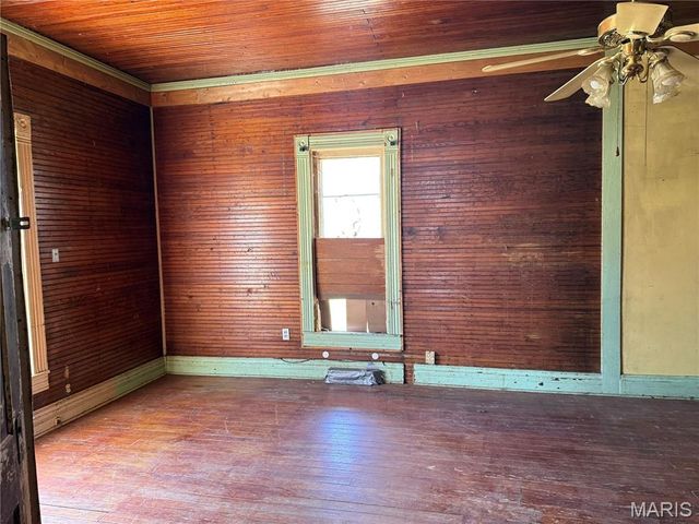 718 E Main Street, Richland, MO 65556