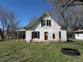 718 E Main Street, Richland, MO 65556