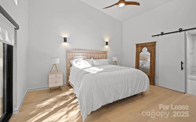 2712 N Davidson Street, Charlotte, NC 28205