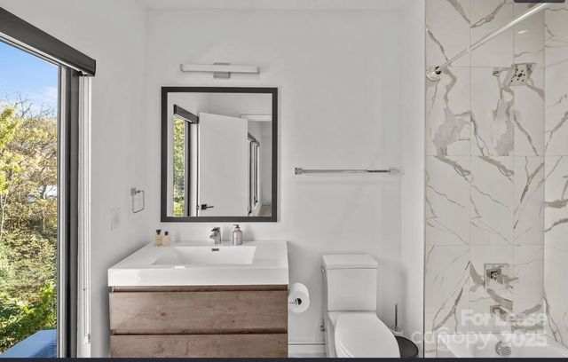 2712 N Davidson Street, Charlotte, NC 28205