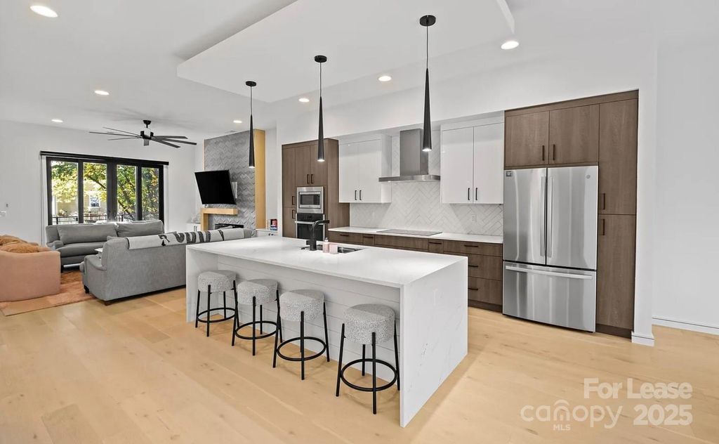 2712 N Davidson Street, Charlotte, NC 28205