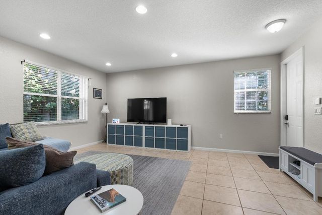 16169 Poppyseed Circle 606, Delray Beach, FL 33484