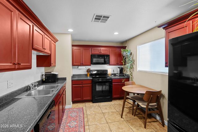 4118 W ORANGEWOOD Avenue, Phoenix, AZ 85051