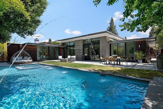 840 Los Altos Avenue, Los Altos, CA 94022