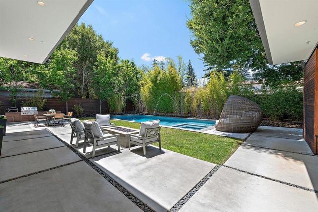 840 Los Altos Avenue, Los Altos, CA 94022