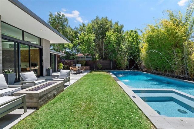 840 Los Altos Avenue, Los Altos, CA 94022