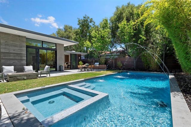 840 Los Altos Avenue, Los Altos, CA 94022