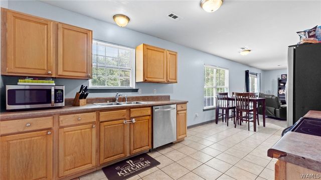 12693 Charles Taylor, Vance, AL 35490
