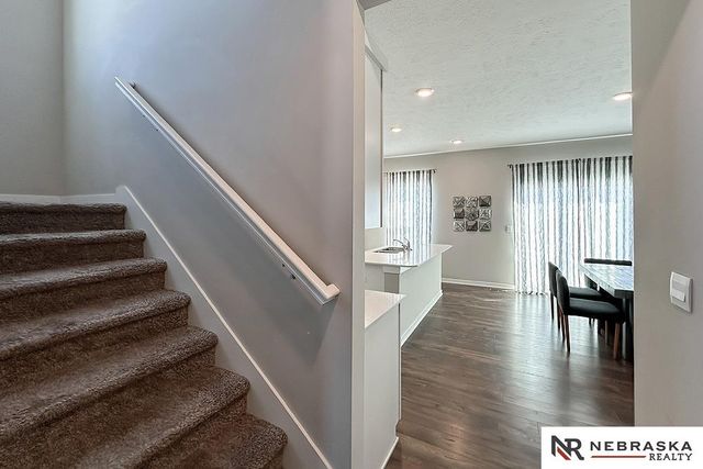 8811 S 65th, Papillion, NE 68157