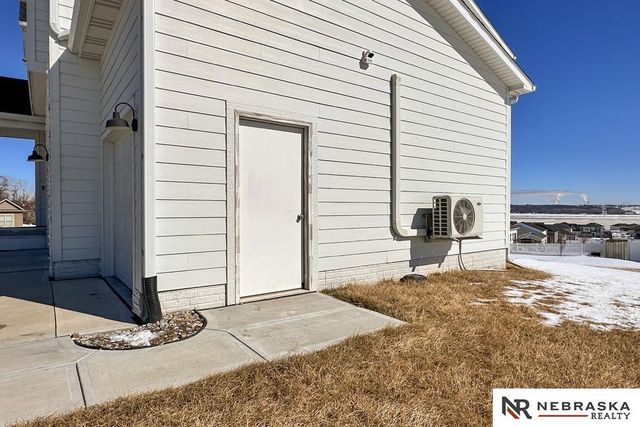 8811 S 65th, Papillion, NE 68157