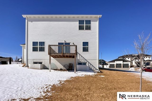 8811 S 65th, Papillion, NE 68157