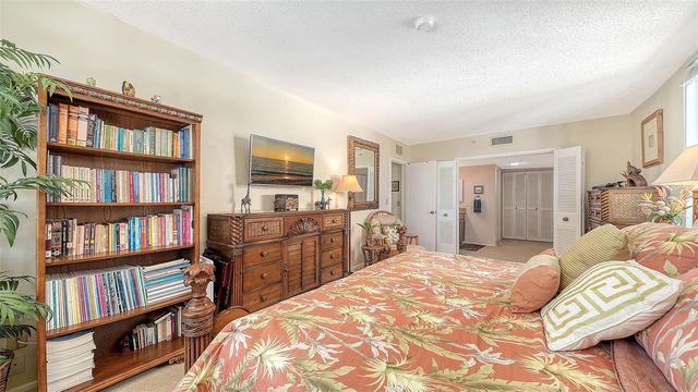 1925 GULF OF MEXICO DRIVE G8-302, Longboat Key, FL 34228