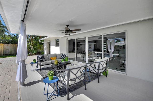 832 SW 10th Avenue, Boca Raton, FL 33486
