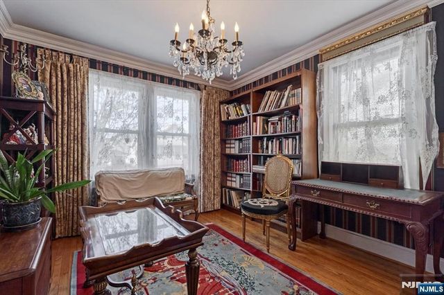 12-17 Roosevelt Place, Fair Lawn, NJ 07410