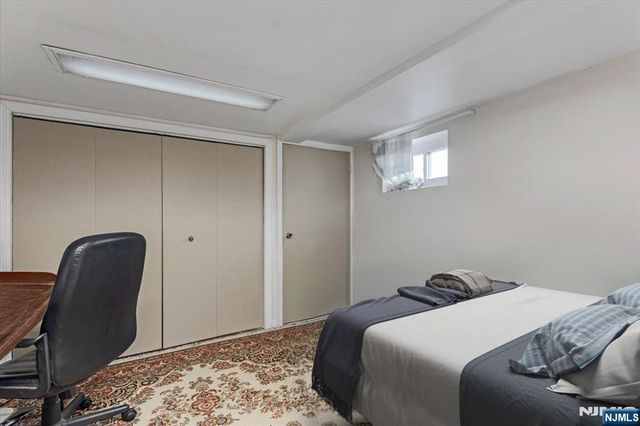 12-17 Roosevelt Place, Fair Lawn, NJ 07410