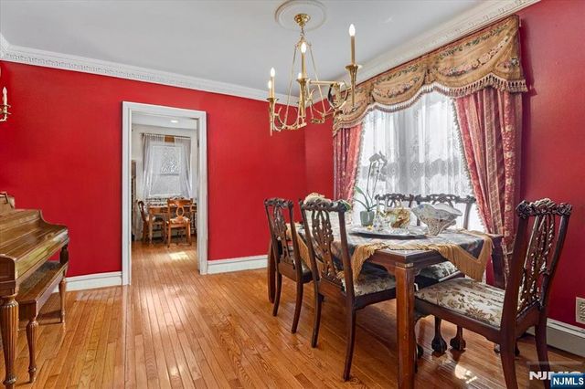 12-17 Roosevelt Place, Fair Lawn, NJ 07410