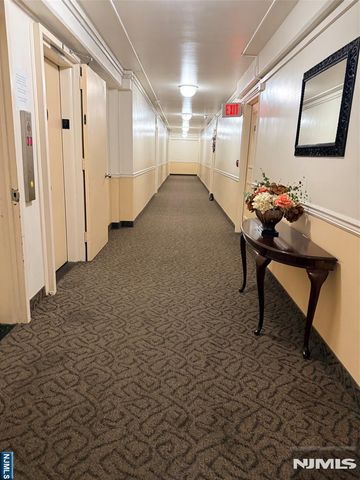 8800 Boulevard 7L, North Bergen, NJ 07047