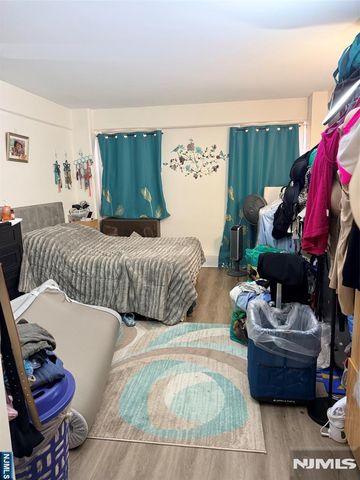 8800 Boulevard 7L, North Bergen, NJ 07047
