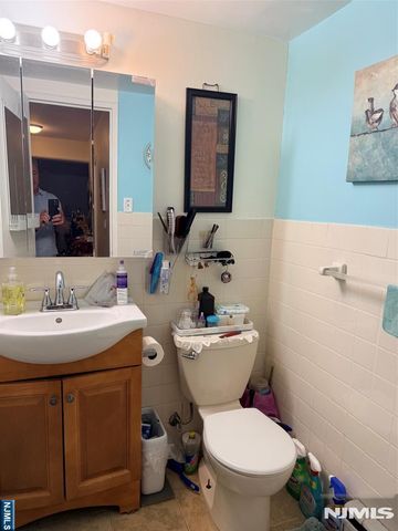 8800 Boulevard 7L, North Bergen, NJ 07047