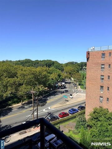 8800 Boulevard 7L, North Bergen, NJ 07047