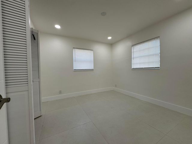 6610 Greene Street, Hollywood, FL 33024