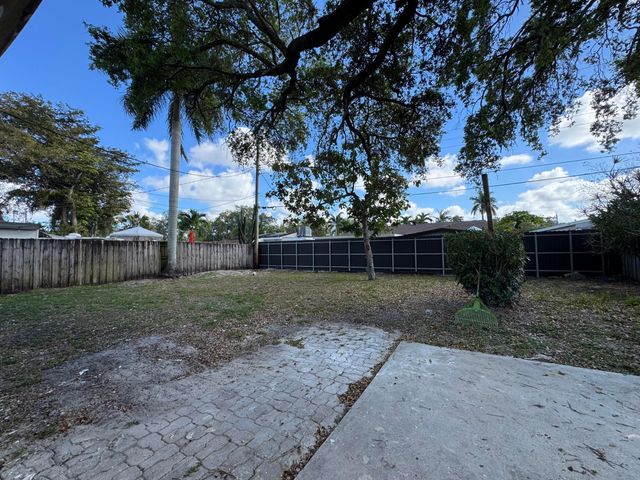 6610 Greene Street, Hollywood, FL 33024