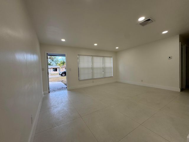 6610 Greene Street, Hollywood, FL 33024