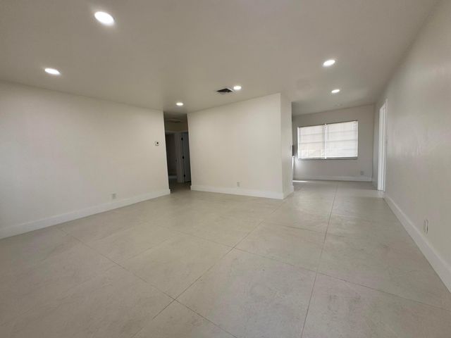 6610 Greene Street, Hollywood, FL 33024