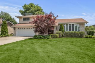 5627 N Prospect Avenue, Norwood Park Township, IL 60631