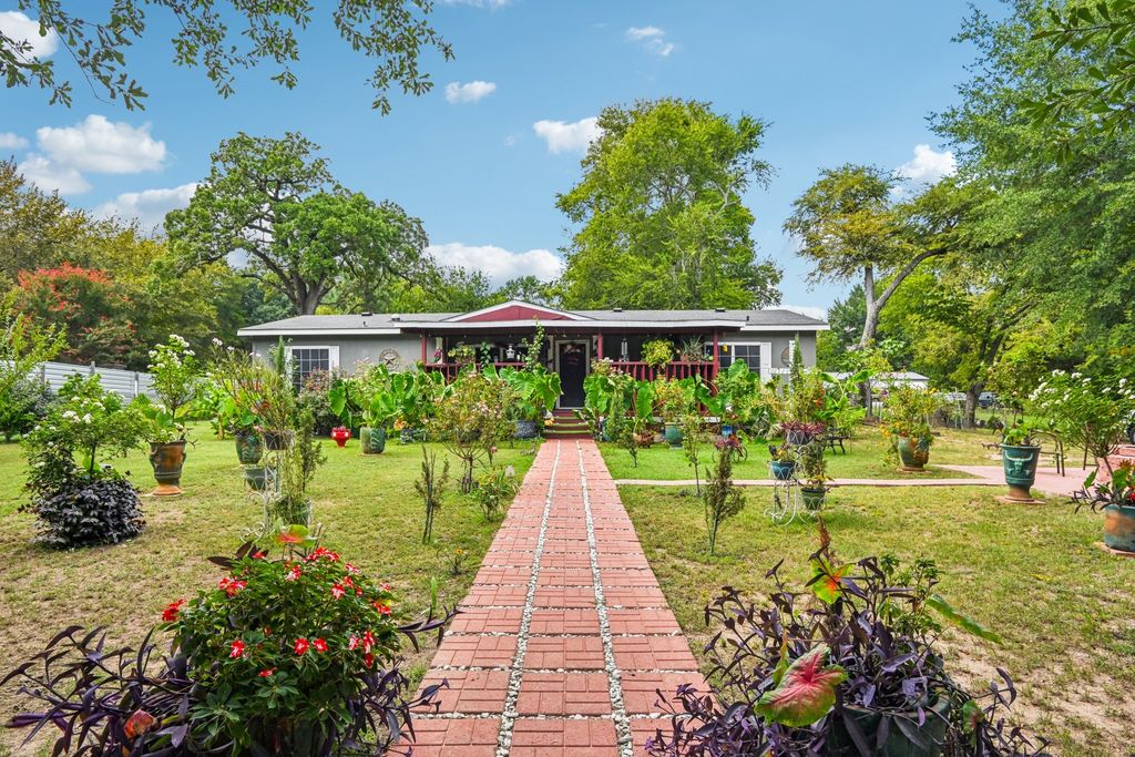 29275 Fm 429, Terrell, TX 75161