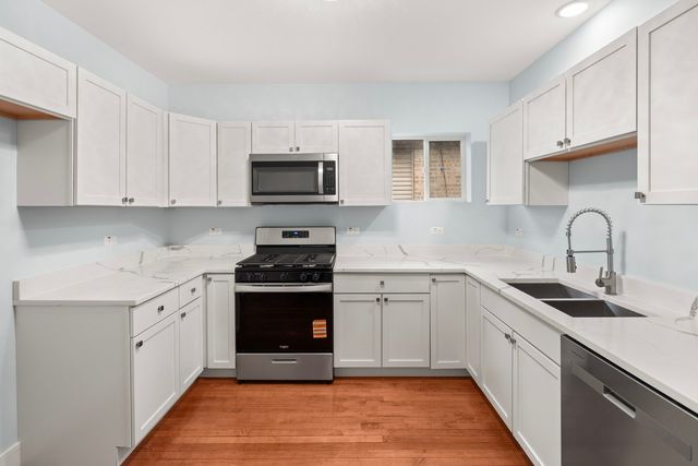 8411 S Dante Avenue, Chicago, IL 60619