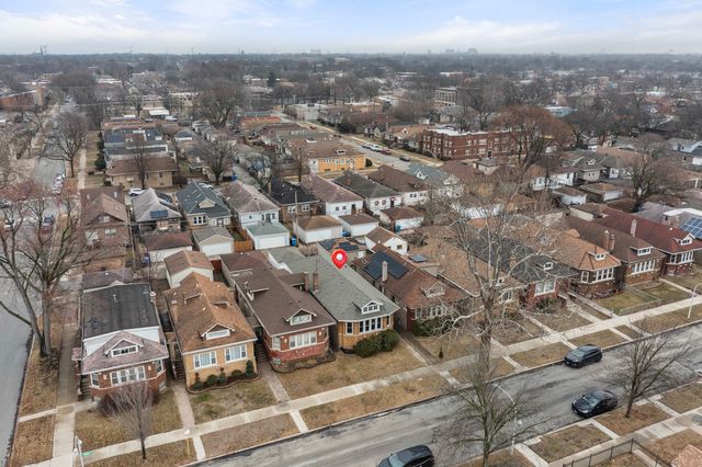 8411 S Dante Avenue, Chicago, IL 60619