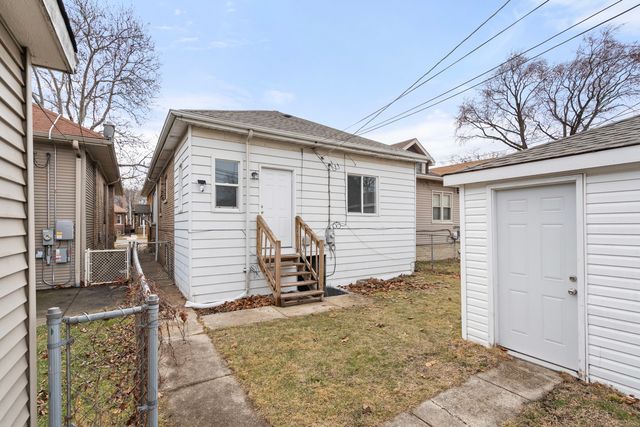 8411 S Dante Avenue, Chicago, IL 60619