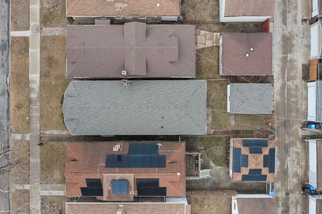 8411 S Dante Avenue, Chicago, IL 60619