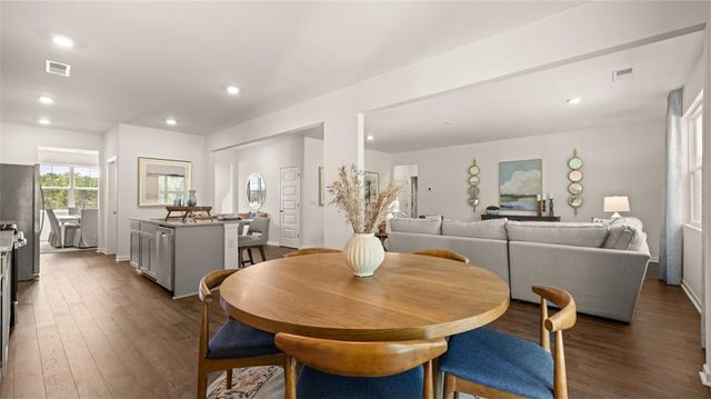 72 Weymouth Drive, Locust Grove, GA 30248