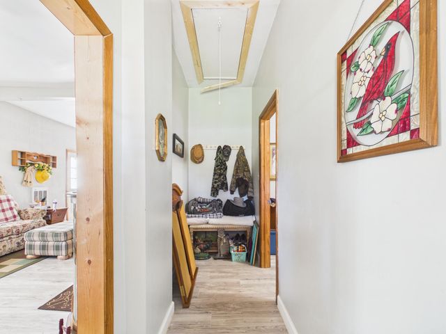 316 State Route F, Koshkonong, MO 65692