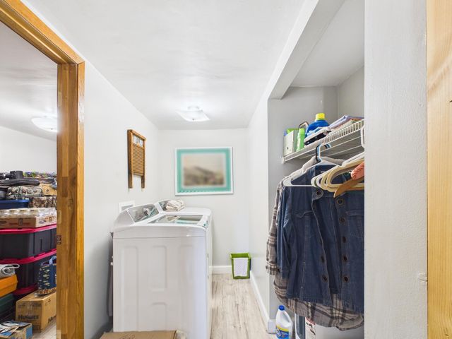 316 State Route F, Koshkonong, MO 65692