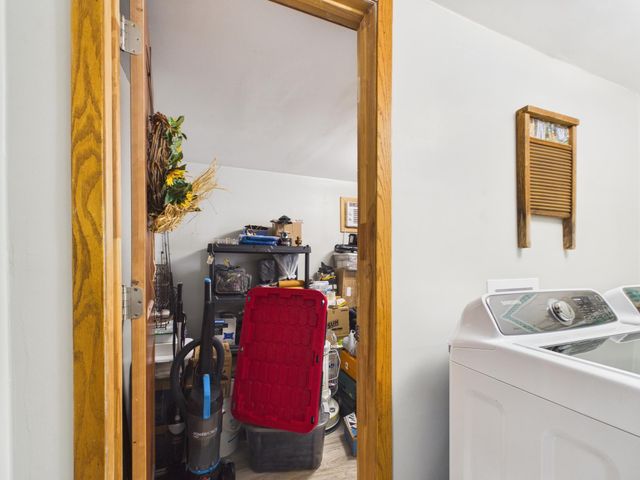 316 State Route F, Koshkonong, MO 65692