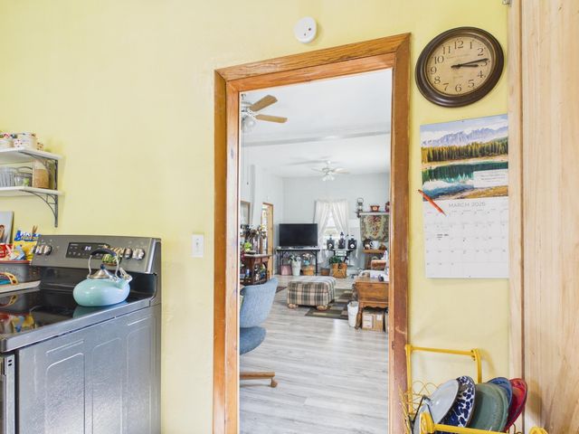 316 State Route F, Koshkonong, MO 65692