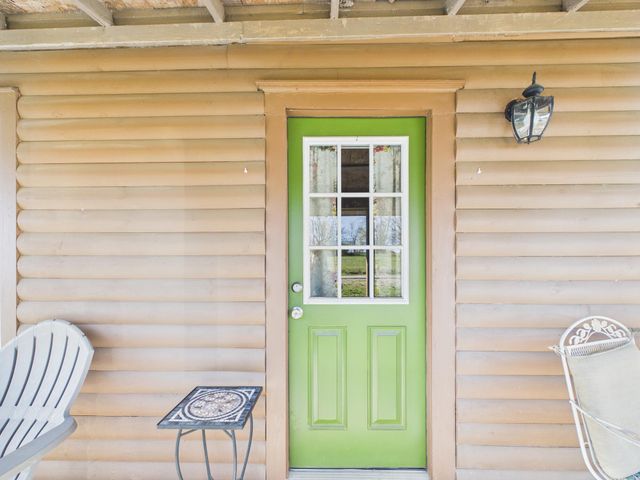 316 State Route F, Koshkonong, MO 65692