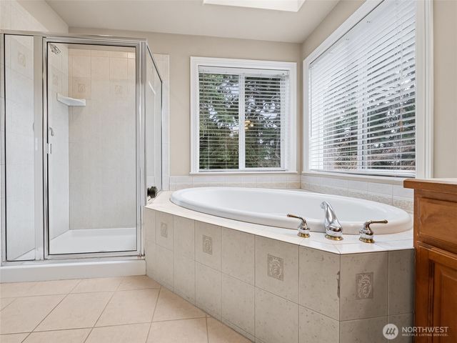 11627 SE 319th Court, Auburn, WA 98092