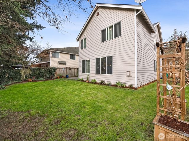 11627 SE 319th Court, Auburn, WA 98092