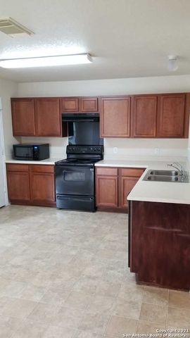 8010 Braes Run, San Antonio, TX 78254