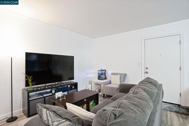 385 Camelback Rd 7, Pleasant Hill, CA 94523