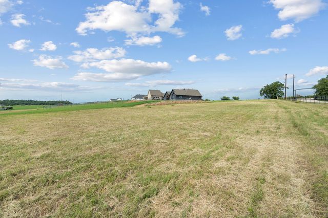 1052 N Agnes Road, Springtown, TX 76082