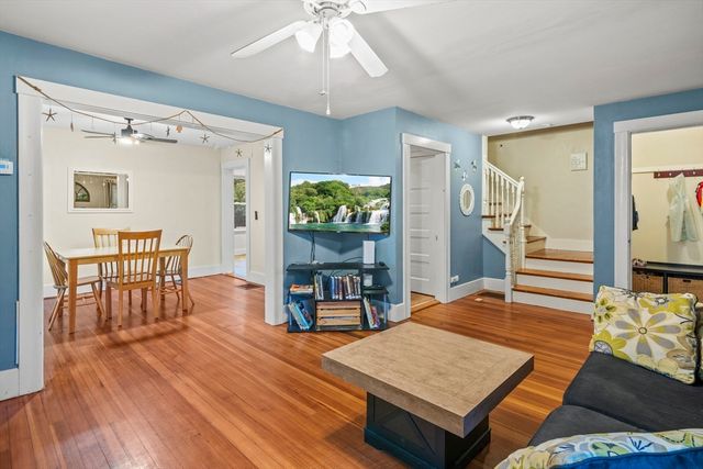 121 East Street 121, Northbridge, MA 01588