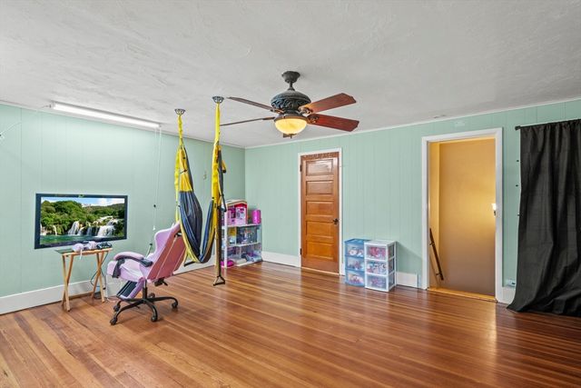 121 East Street 121, Northbridge, MA 01588