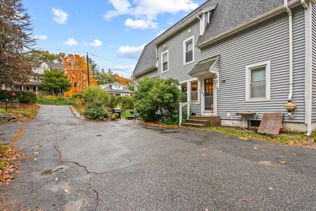 121 East Street 121, Northbridge, MA 01588
